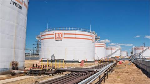 Lukoil Threatens Legal Action if Bulgaria Blocks Asset Sales